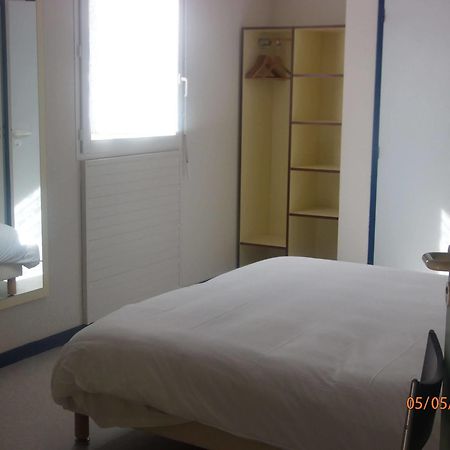 Hotel Le Saint Pierre Moncoutant Zewnętrze zdjęcie